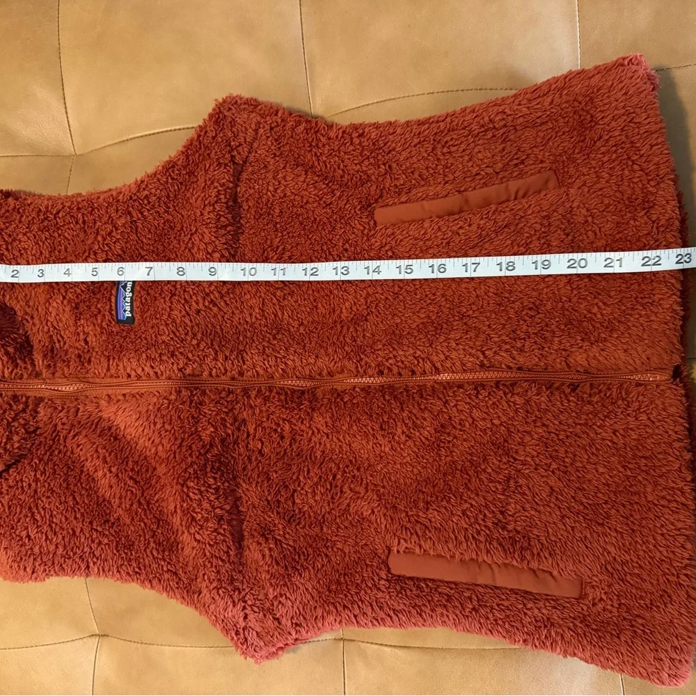 Patagonia Women's Burnished Red Fleece Vest NWT - Picture 14 of 15